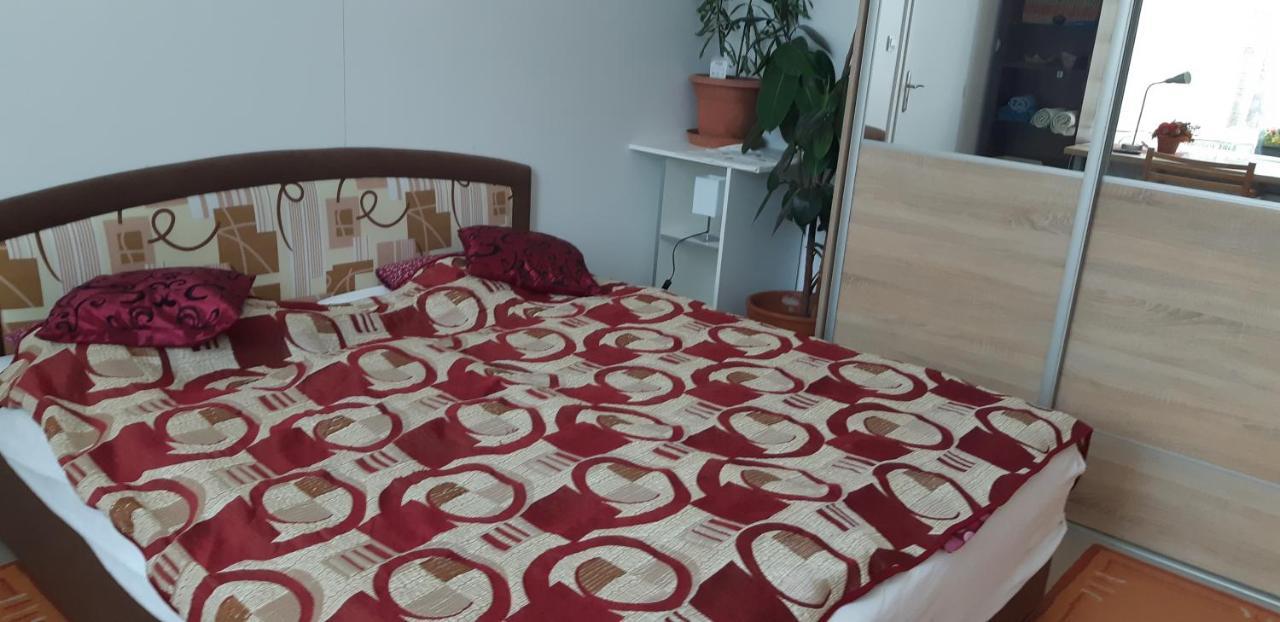 Apartman Yvet Sucany Экстерьер фото