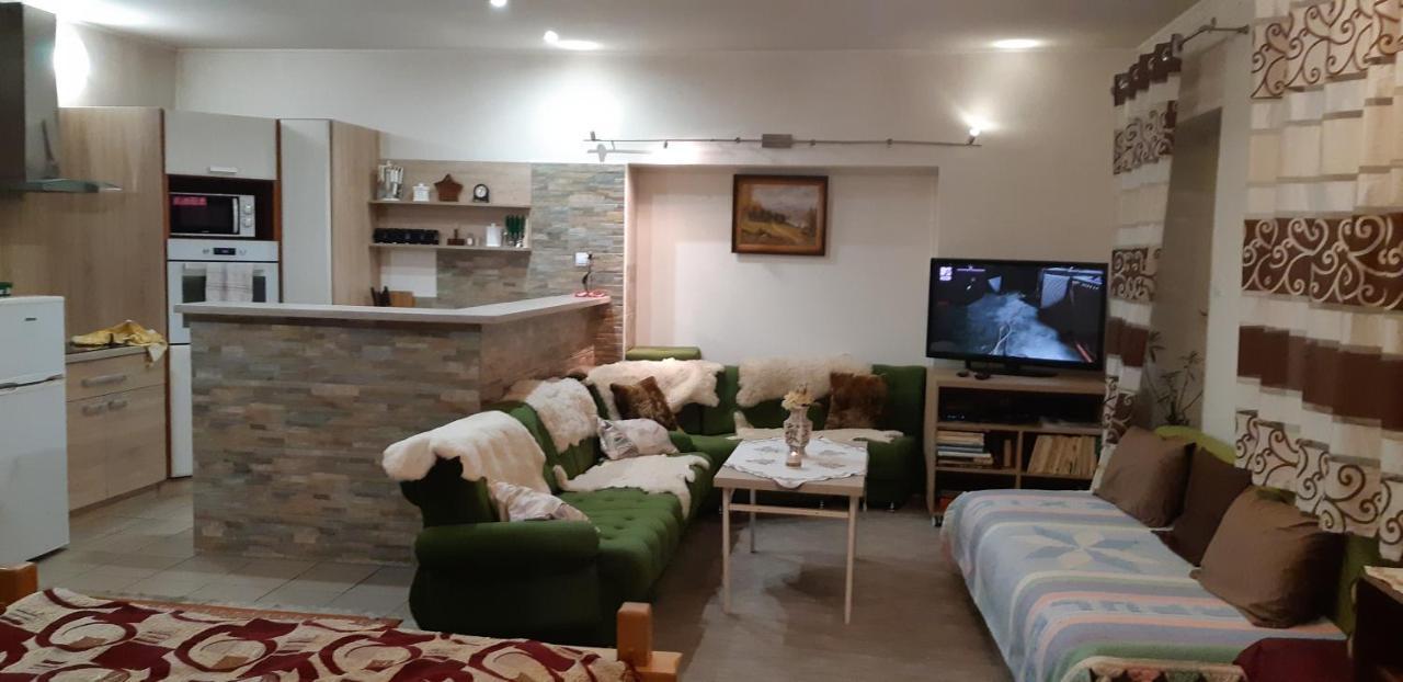 Apartman Yvet Sucany Экстерьер фото