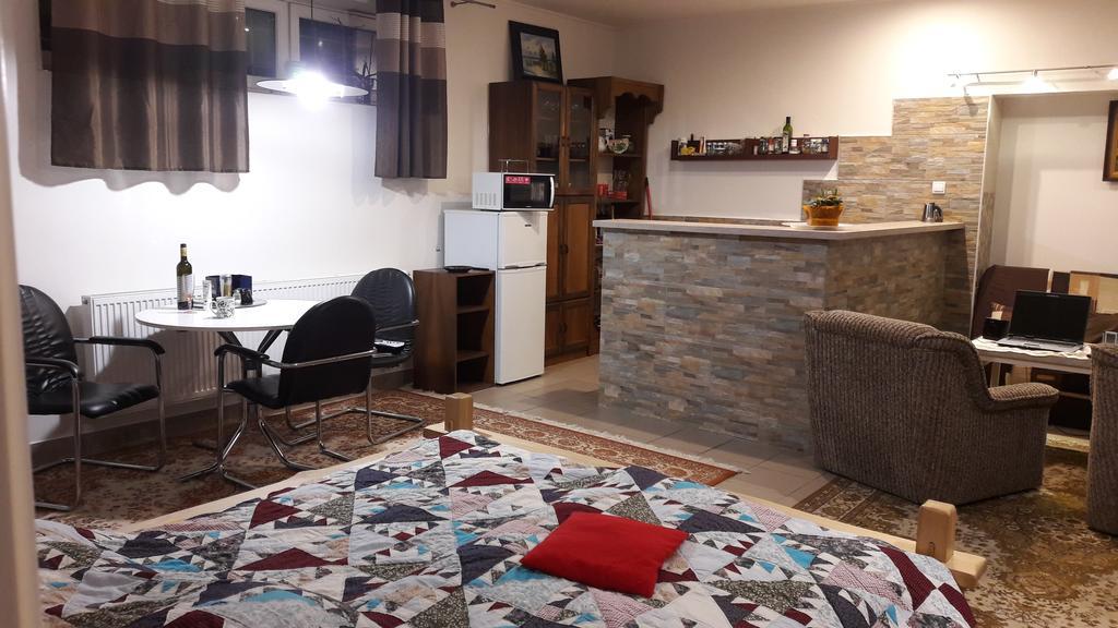 Apartman Yvet Sucany Экстерьер фото