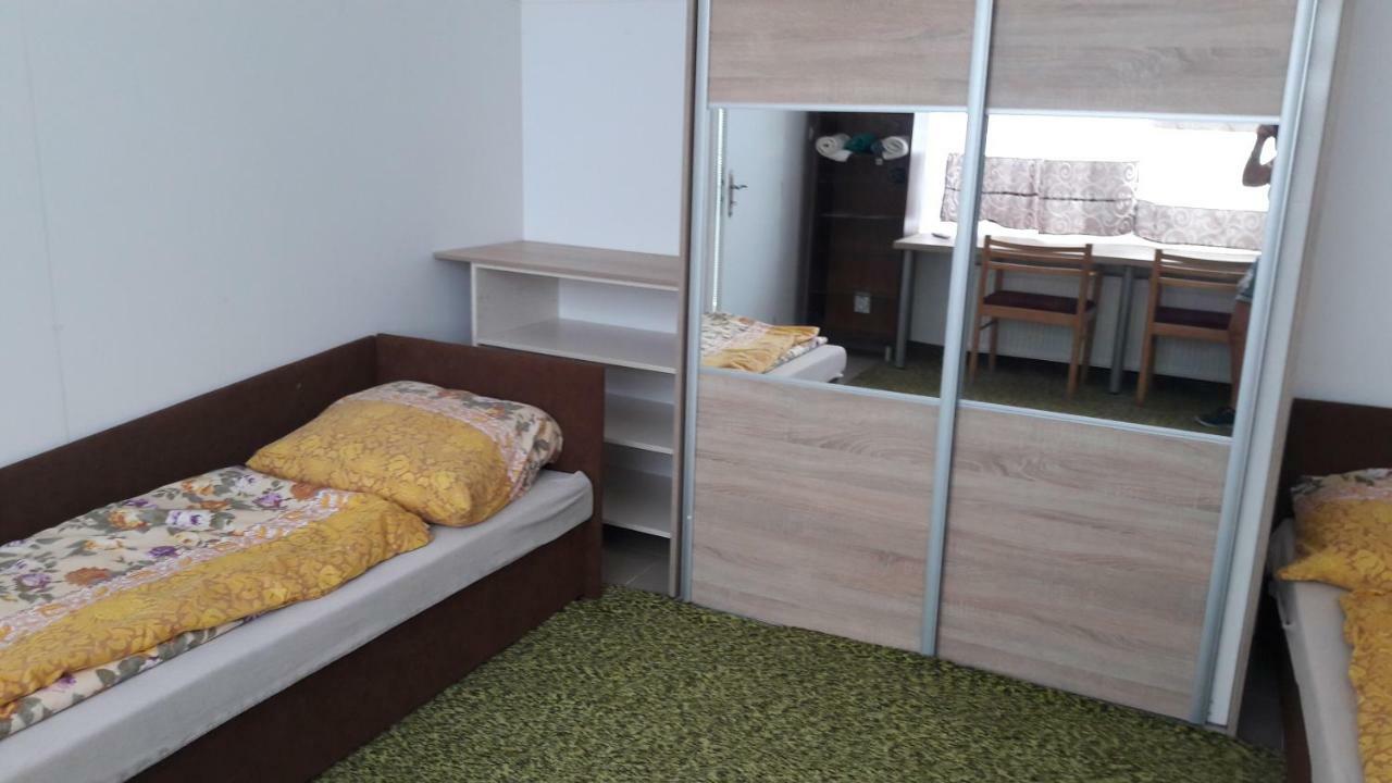 Apartman Yvet Sucany Экстерьер фото